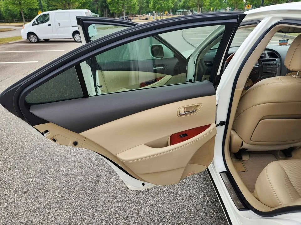 2007 Lexus ES 5th Gen - Image 16 of 20