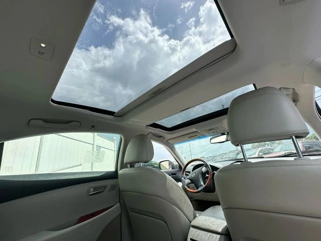 2007 Lexus ES 5th Gen - Image 11 of 12