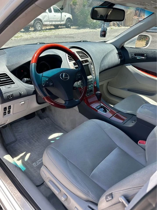 2007 Lexus ES 5th Gen - Image 7 of 15