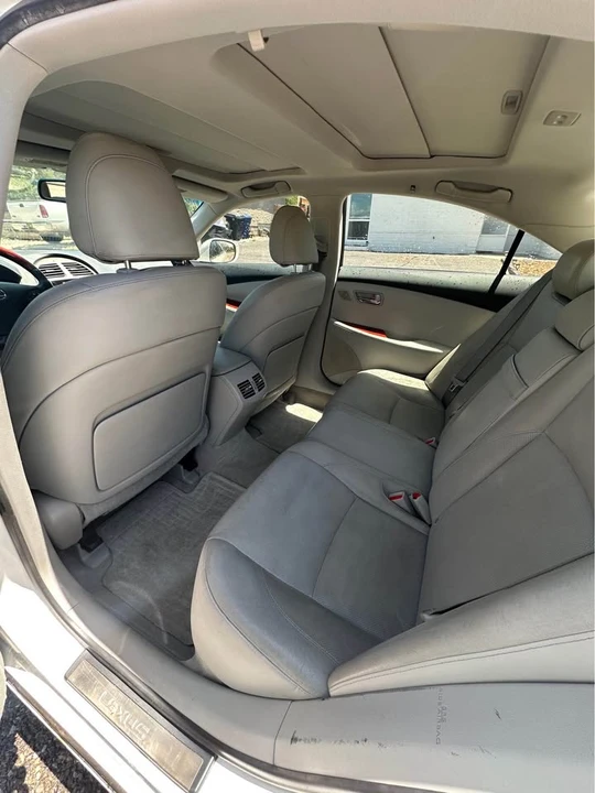 2007 Lexus ES 5th Gen - Image 11 of 15