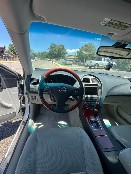 2007 Lexus ES 5th Gen - Image 8 of 15