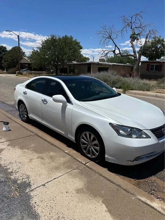 2007 Lexus ES 5th Gen - Image 3 of 15