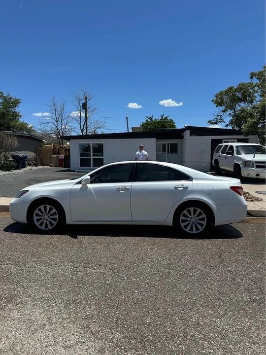 2007 Lexus ES 5th Gen - Image 2 of 15