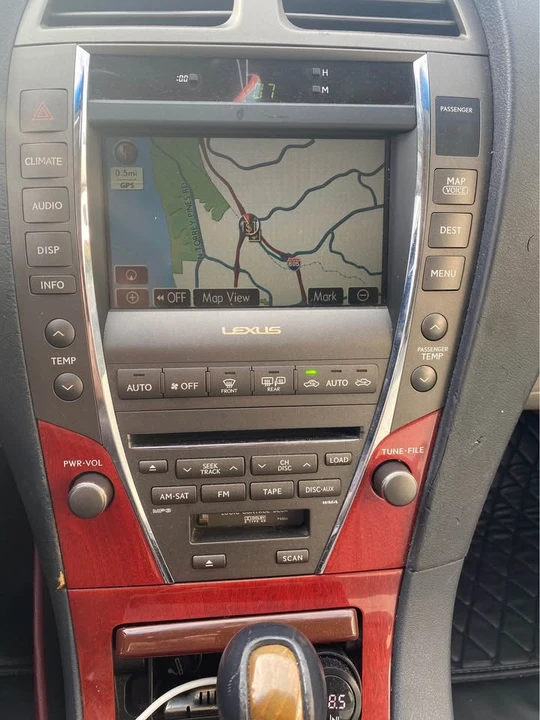 2007 Lexus ES 5th Gen - Image 8 of 10