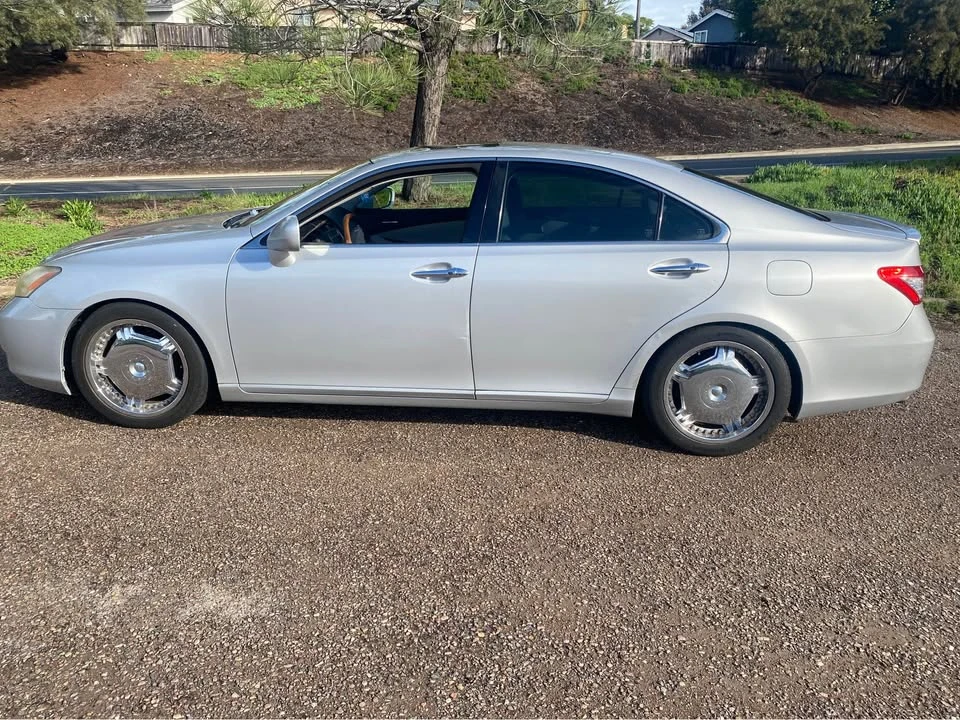 2007 Lexus ES 5th Gen - Image 3 of 10