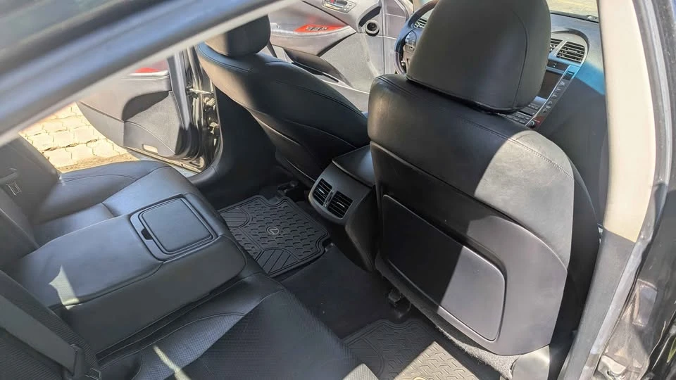2007 Lexus ES 5th Gen - Image 12 of 19