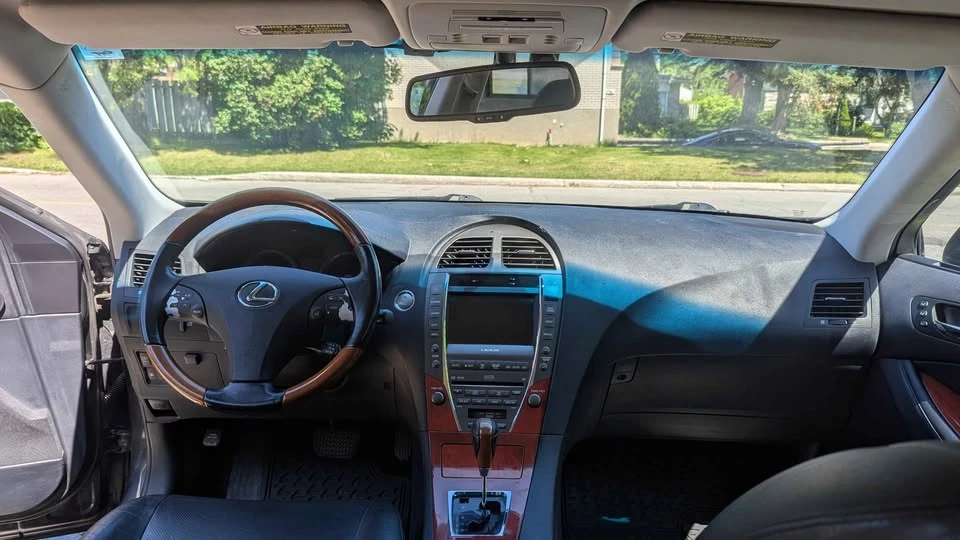 2007 Lexus ES 5th Gen - Image 9 of 19