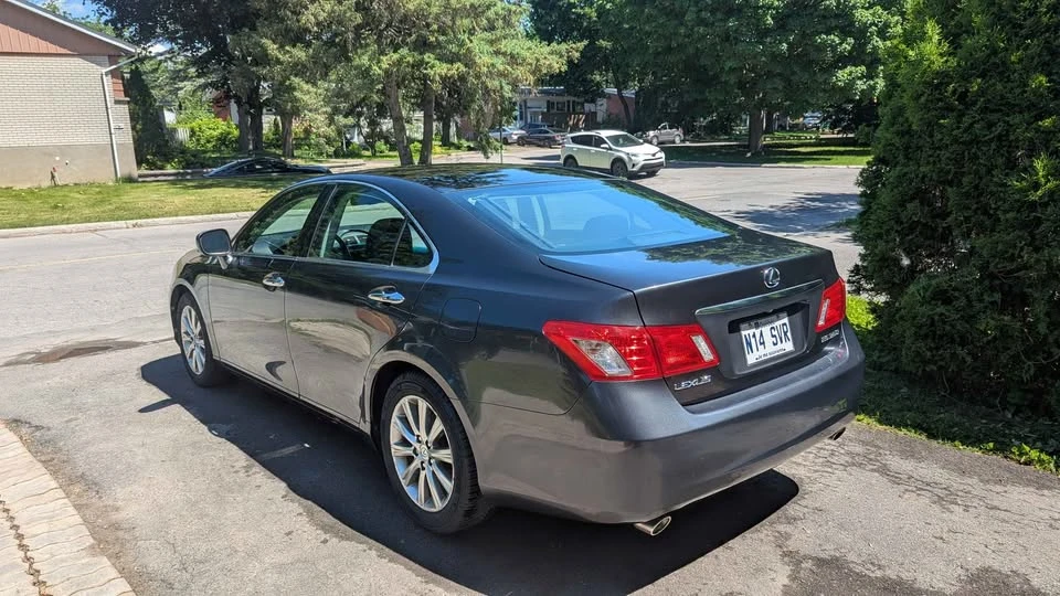 2007 Lexus ES 5th Gen - Image 16 of 19
