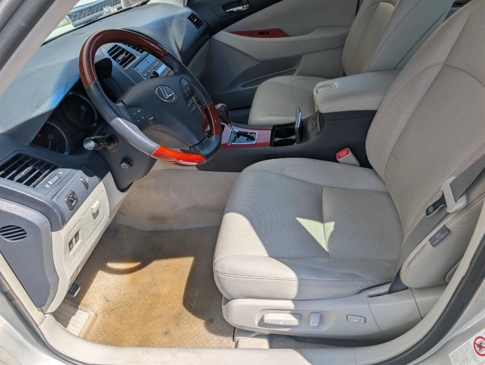 2007 Lexus ES 5th Gen - Image 9 of 11