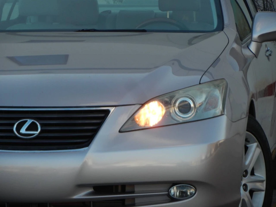 2007 Lexus ES 5th Gen - Image 4 of 12