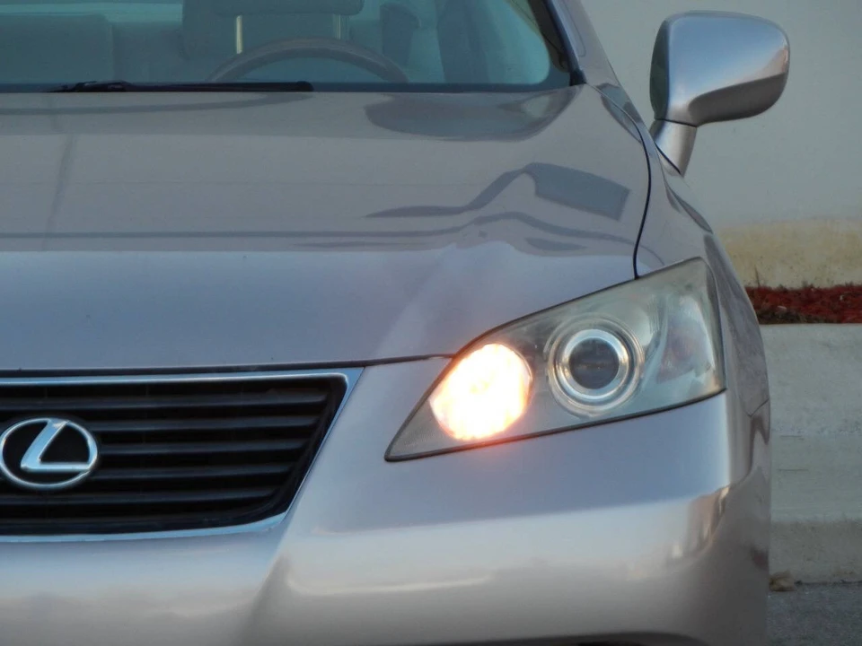 2007 Lexus ES 5th Gen - Image 8 of 12