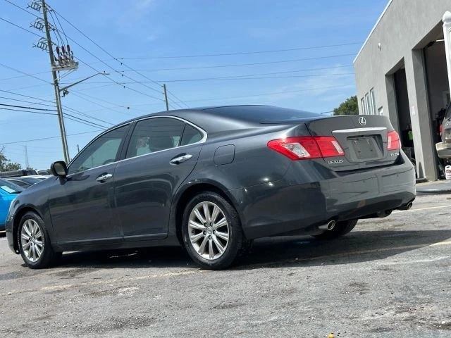 2007 Lexus ES 5th Gen - Image 3 of 21