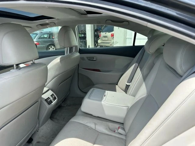 2007 Lexus ES 5th Gen - Image 13 of 21
