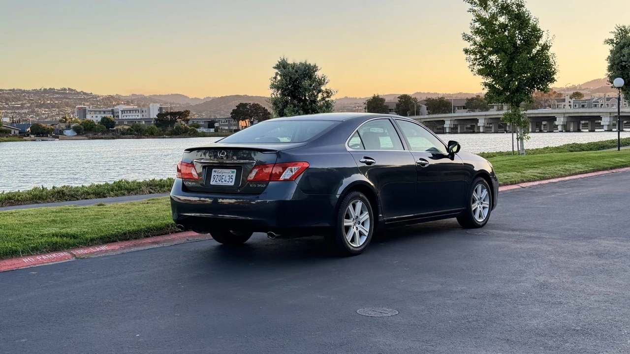 2007 Lexus ES 5th Gen - Image 18 of 31