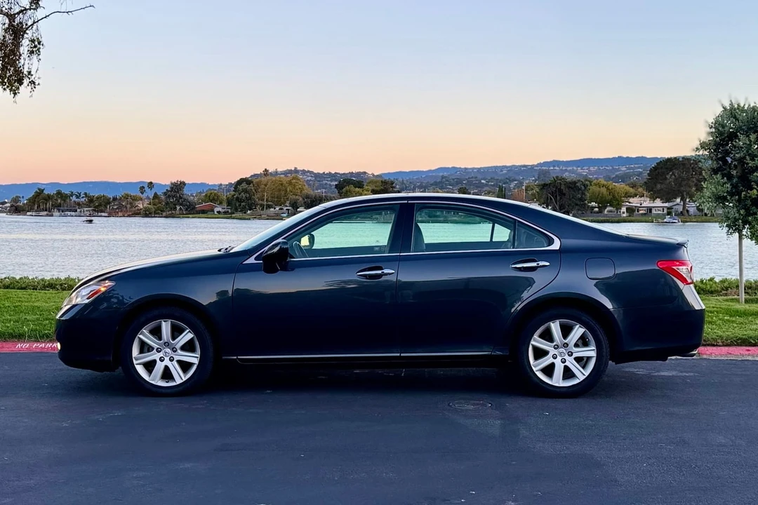 2007 Lexus ES 5th Gen - Image 15 of 31