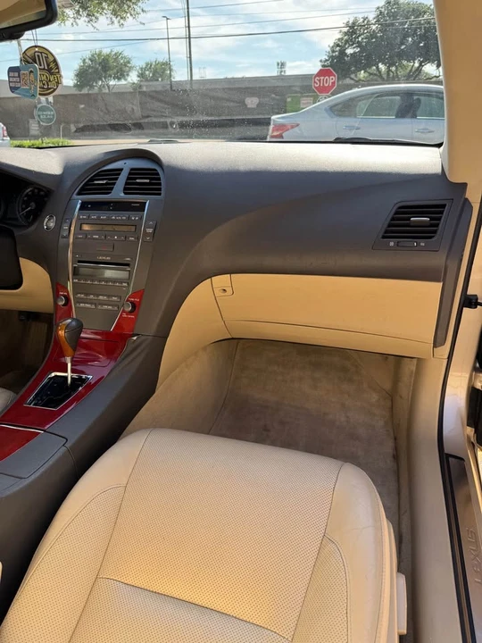 2007 Lexus ES 5th Gen - Image 3 of 10