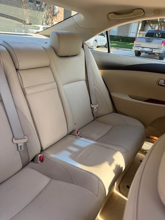 2007 Lexus ES 5th Gen - Image 5 of 10