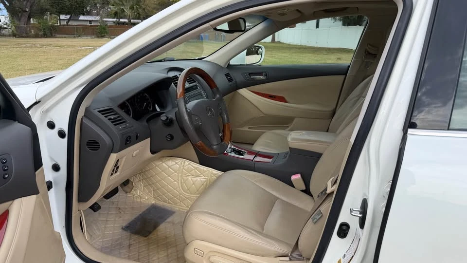 2007 Lexus ES 5th Gen - Image 5 of 10