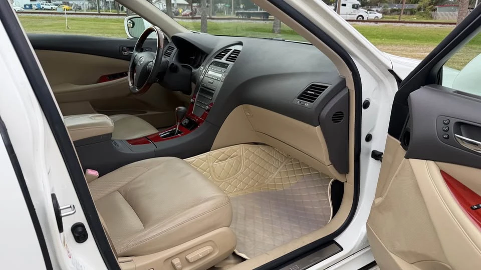 2007 Lexus ES 5th Gen - Image 9 of 10