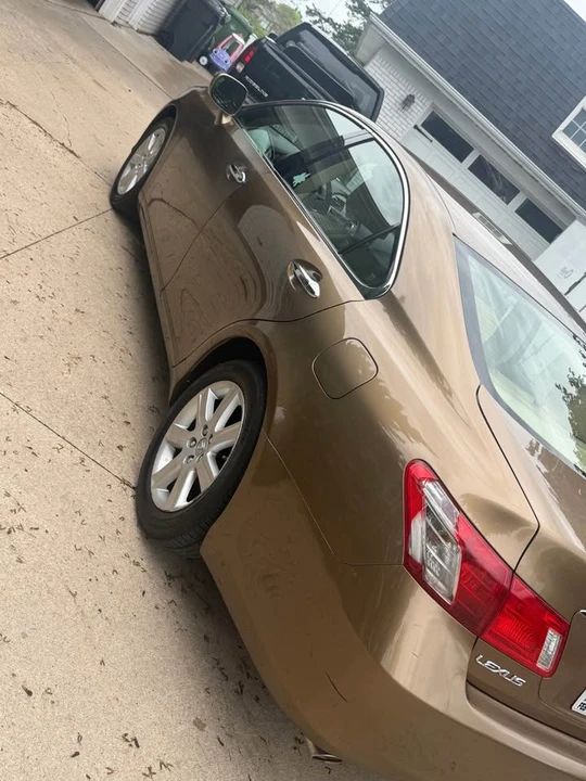 2007 Lexus ES 5th Gen - Image 3 of 10