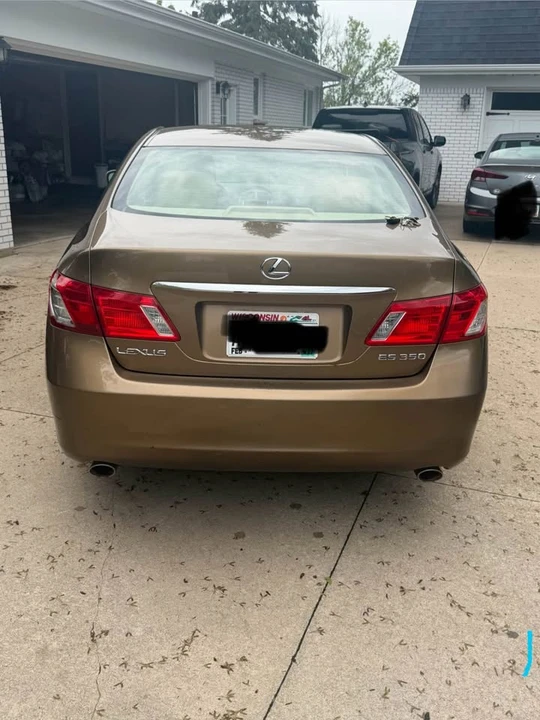 2007 Lexus ES 5th Gen - Image 4 of 10