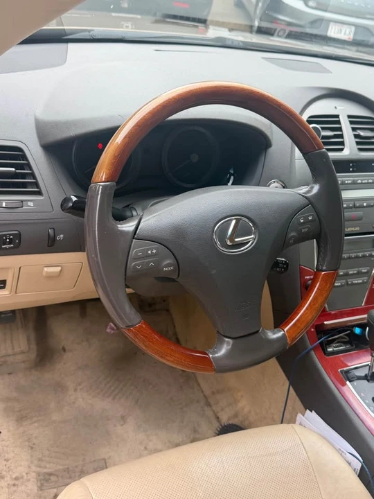 2007 Lexus ES 5th Gen - Image 7 of 10