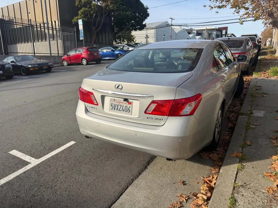 2007 Lexus ES 5th Gen - Image 3 of 5