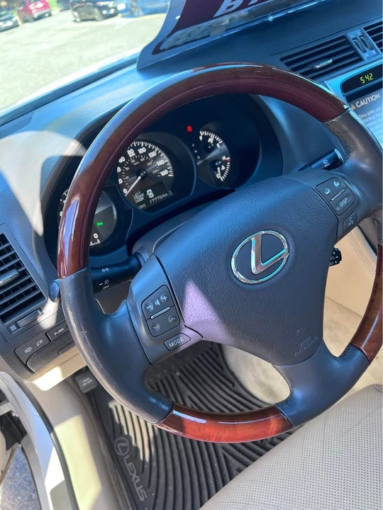 2007 Lexus GS 3rd Gen - Image 4 of 12