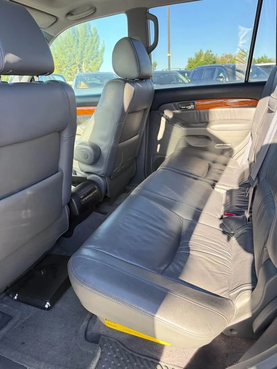 2007 Lexus GX 1st Gen - Image 7 of 8