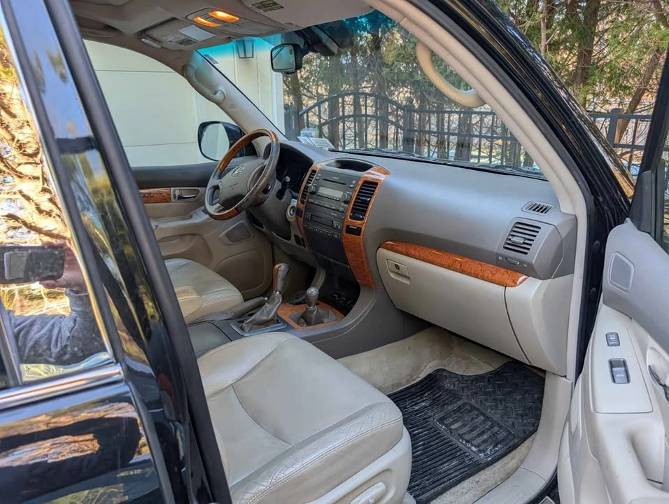 2007 Lexus GX 1st Gen - Image 7 of 9