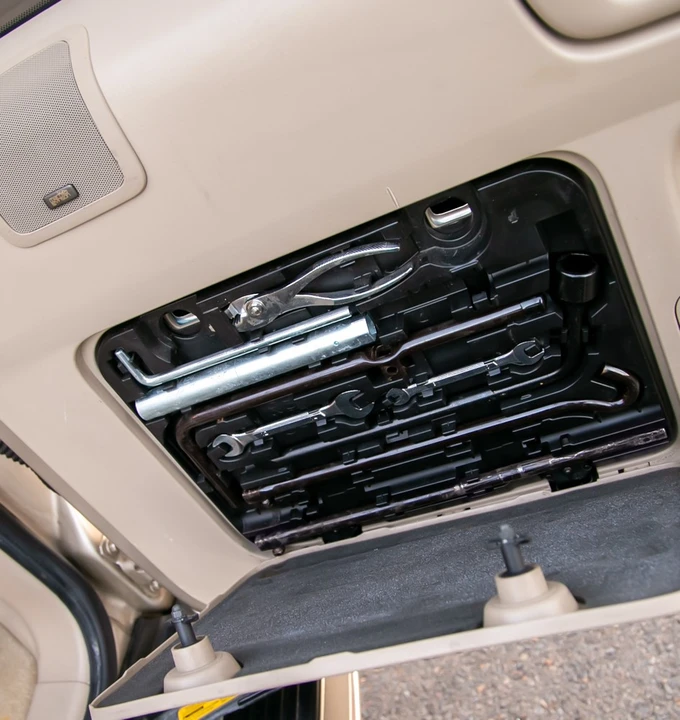2007 Lexus GX 2nd Gen - Image 17 of 19