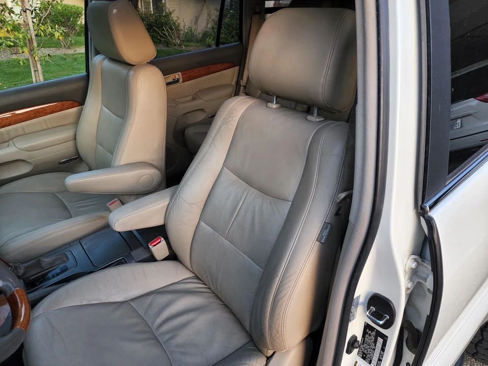 2007 Lexus GX 1st Gen - Image 26 of 31