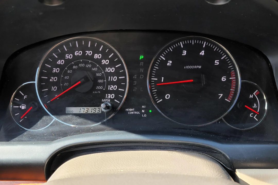 2007 Lexus GX 1st Gen - Image 25 of 31