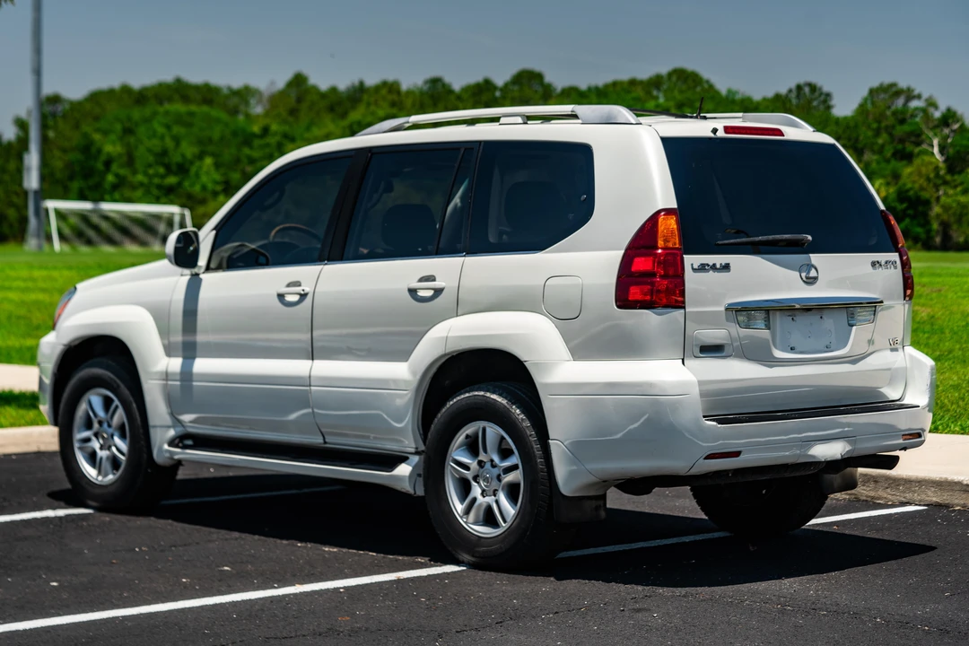 2007 Lexus GX 1st Gen - Image 15 of 31