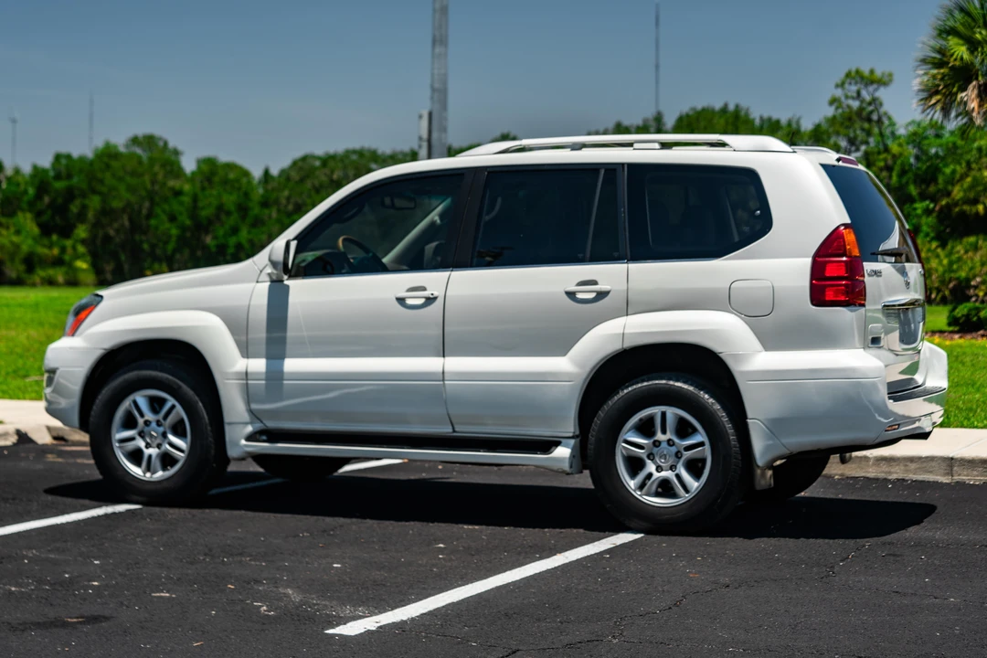 2007 Lexus GX 1st Gen - Image 12 of 31