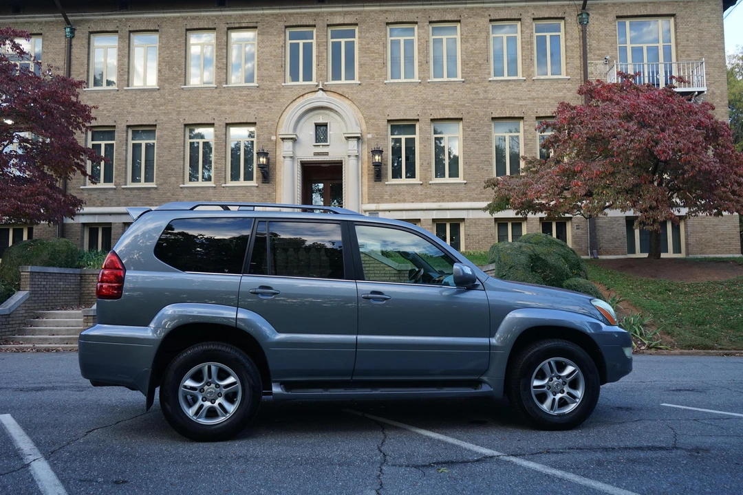 2007 Lexus GX 1st Gen - Image 13 of 31