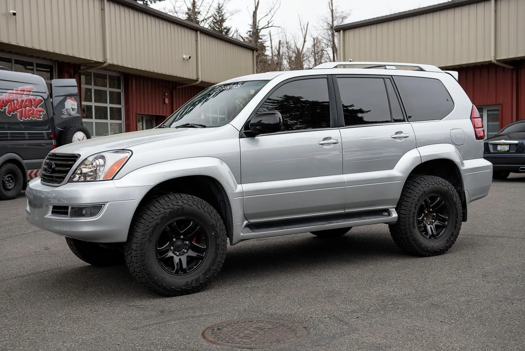 2007 Lexus GX 1st Gen - Image 8 of 31
