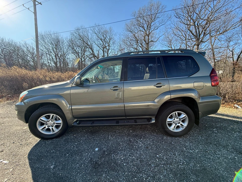 2007 Lexus GX 1st Gen - Image 18 of 31