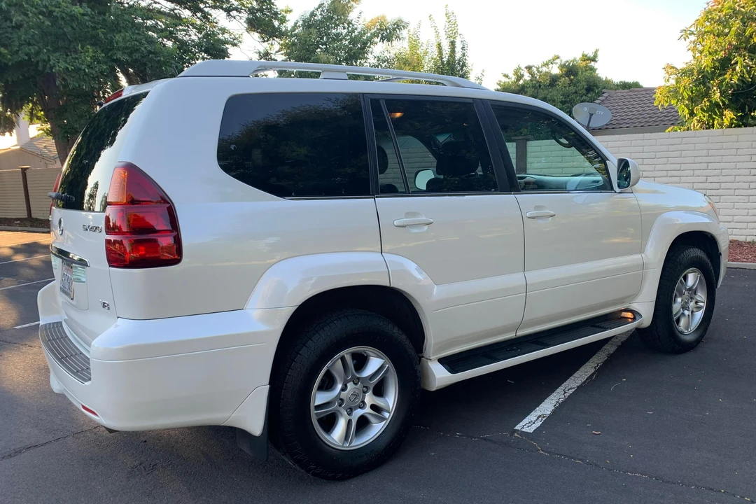 2007 Lexus GX 1st Gen - Image 8 of 31