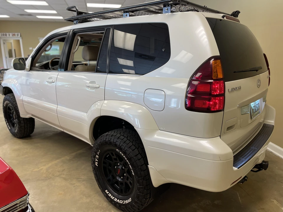 2007 Lexus GX 1st Gen - Image 13 of 31