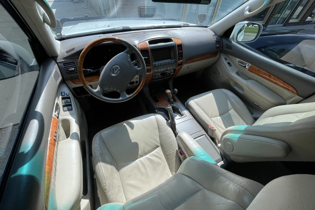 2007 Lexus GX 1st Gen - Image 26 of 31