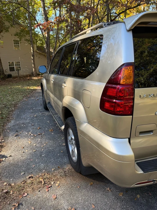 2007 Lexus GX 1st Gen - Image 10 of 20