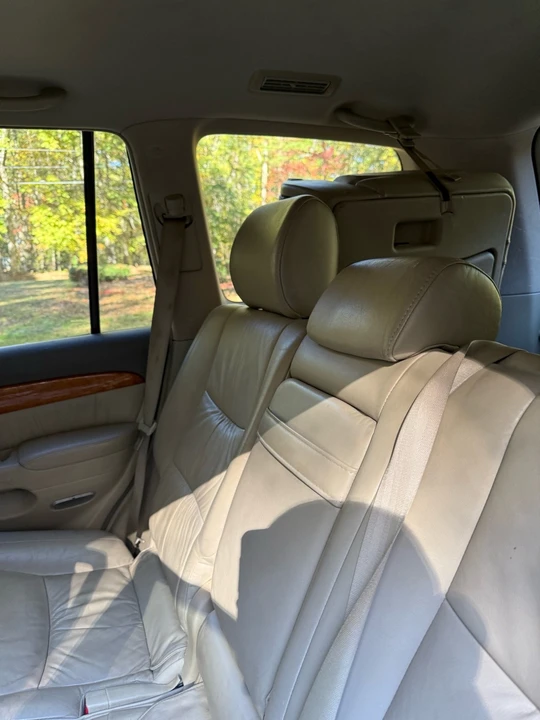 2007 Lexus GX 1st Gen - Image 19 of 20