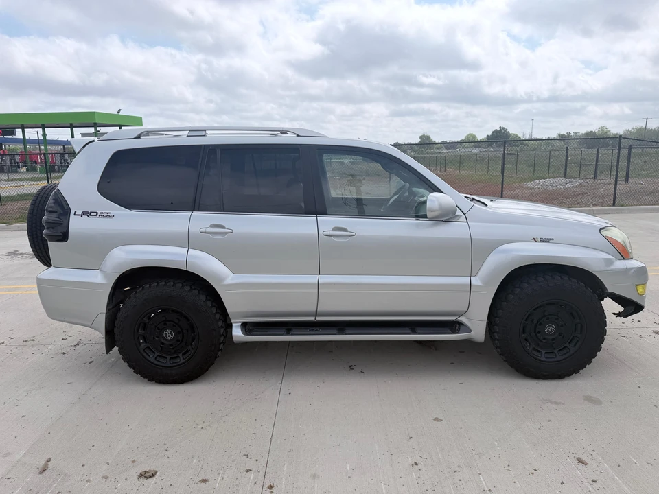 2007 Lexus GX 1st Gen - Image 14 of 31