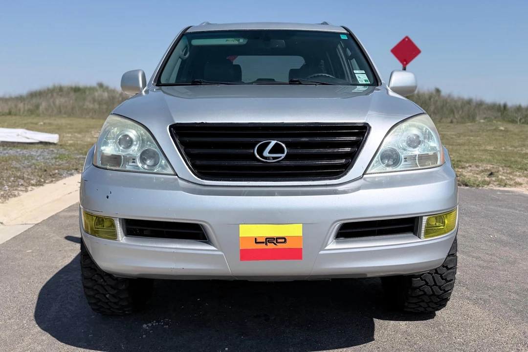 2007 Lexus GX 1st Gen - Image 2 of 31