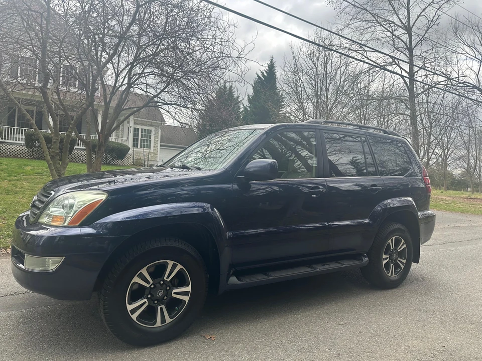 2007 Lexus GX 1st Gen - Image 13 of 31
