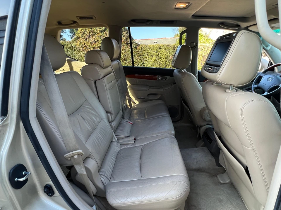 2007 Lexus GX 1st Gen - Image 25 of 31