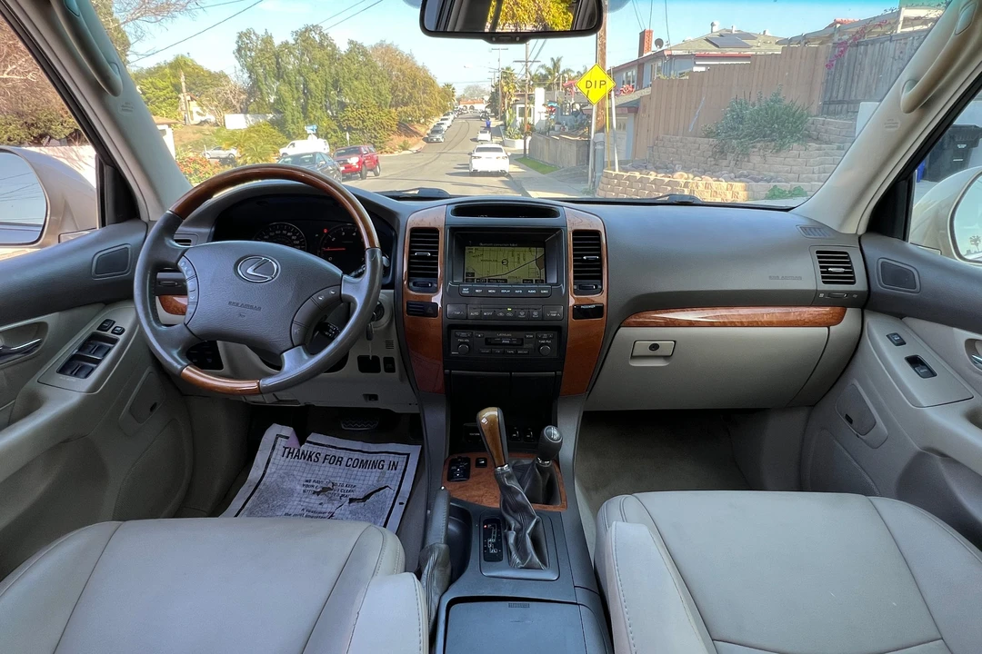2007 Lexus GX 1st Gen - Image 18 of 31