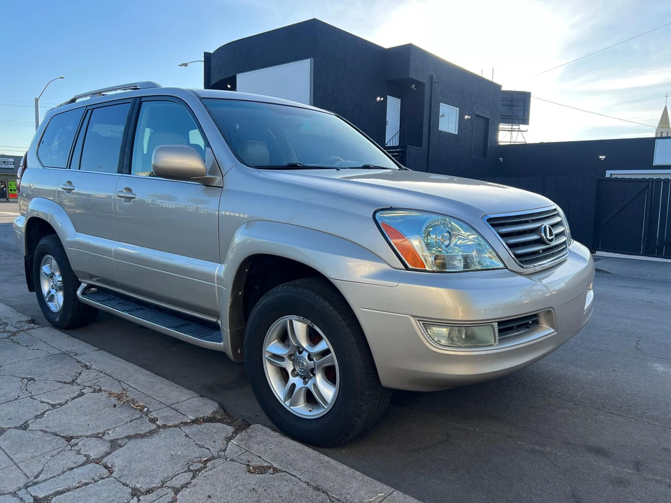 2007 Lexus GX 1st Gen - Image 9 of 31
