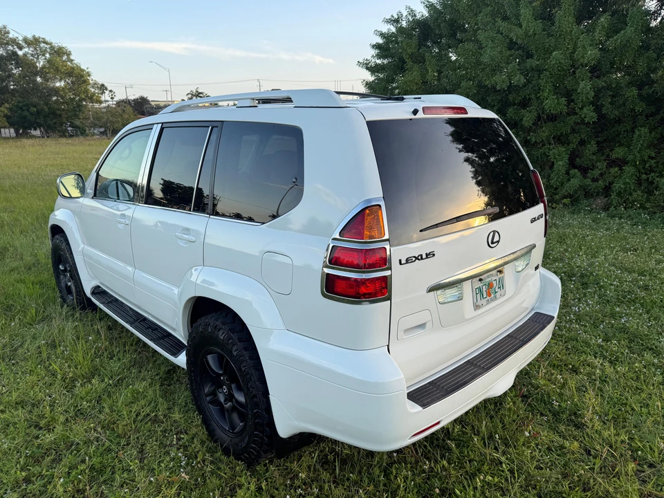 2007 Lexus GX 1st Gen - Image 14 of 31